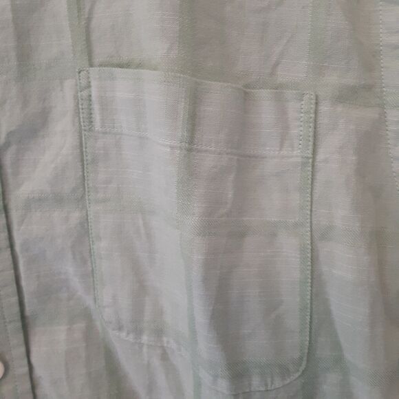 Izod Saltwater Adult Mens L Green 100% Cotton Short Sleeve Button Up Shirt - Picture 2 of 7
